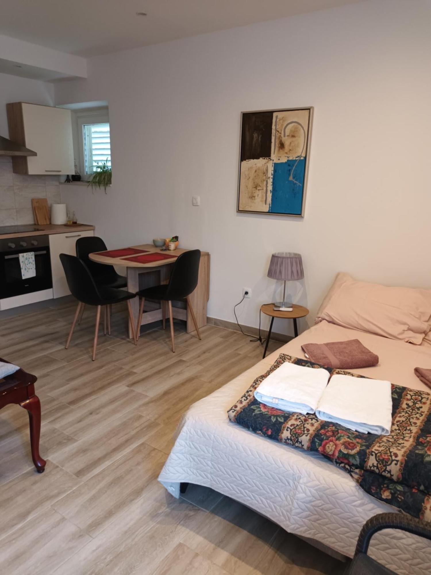 Apartmán Cici Dugi Rat Exteriér fotografie
